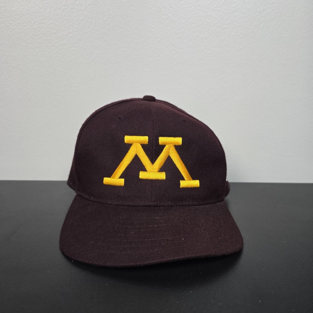 Vintage Minnesota Golden Gophers Hat Cap Fitted Mens 7 Red NCAA Baseball New Era